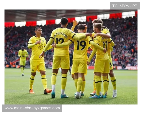切尔西芒特快速反击形成威胁 切尔西芒特快速反击形成威胁