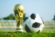 PSG.LGD与其他战队激烈对抗，dota2psg lgd战队 百度百科